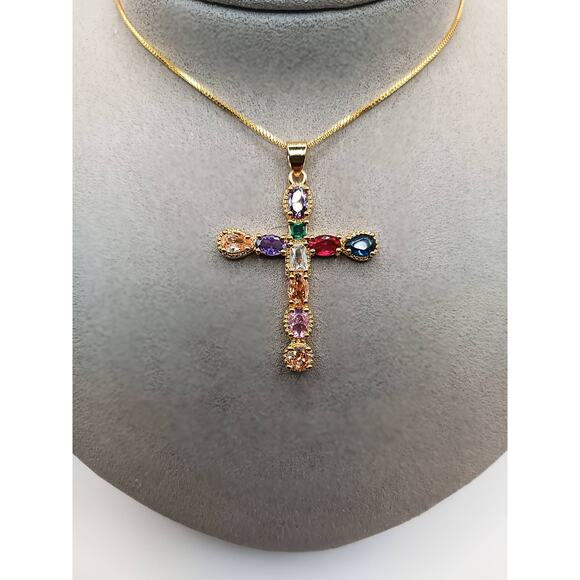 18K Gold Plated CZ Cross Pendant Necklace on 17+2" Box Chain NEW - Picture 2 of 3